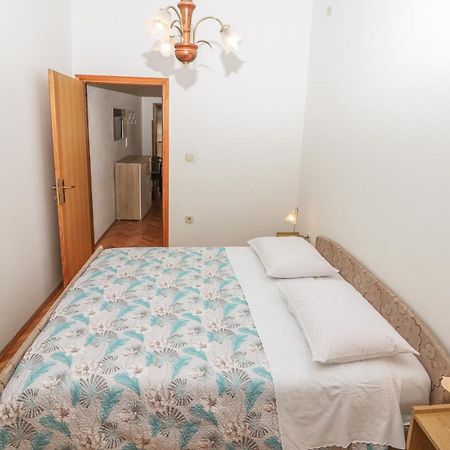באסקה Apartment Marulic In Old Town מראה חיצוני תמונה