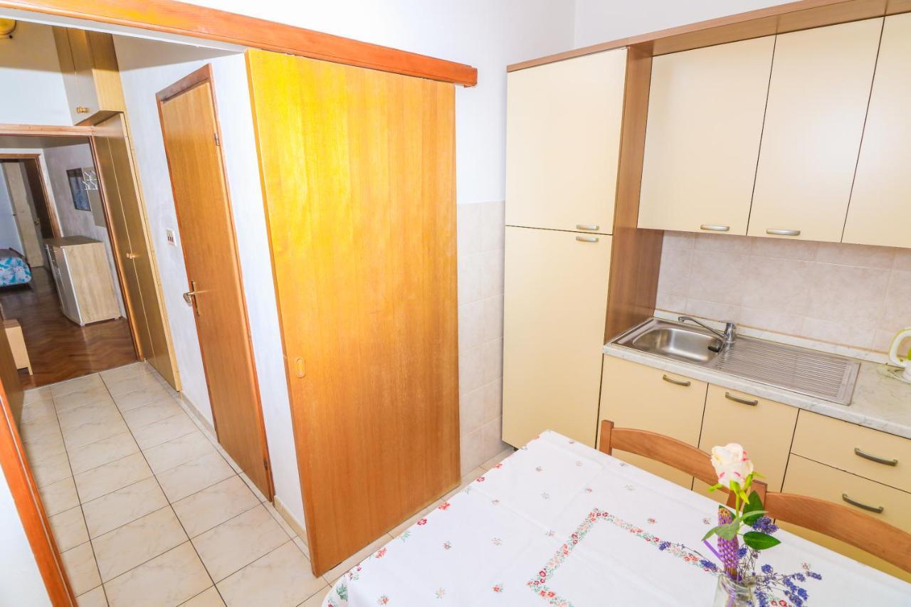 באסקה Apartment Marulic In Old Town מראה חיצוני תמונה