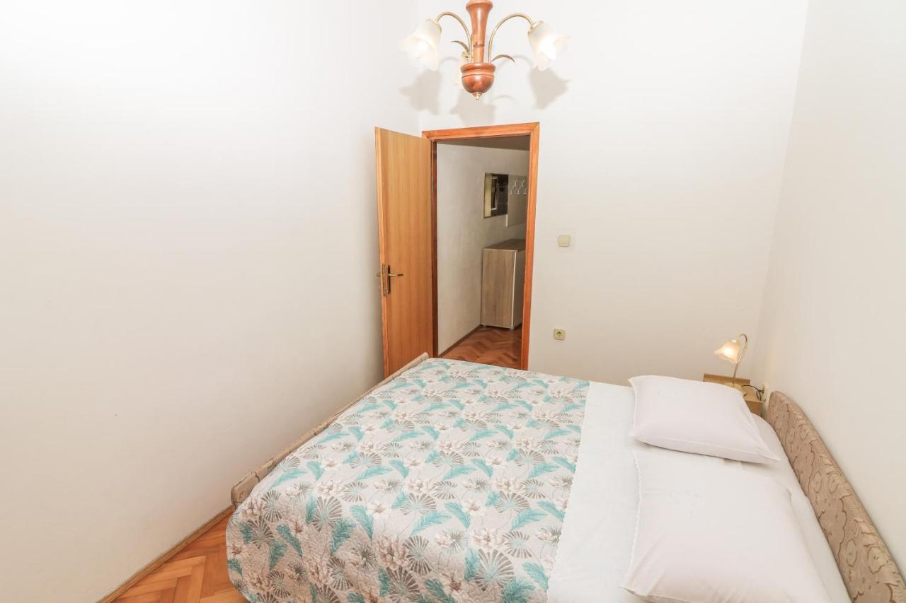 באסקה Apartment Marulic In Old Town מראה חיצוני תמונה